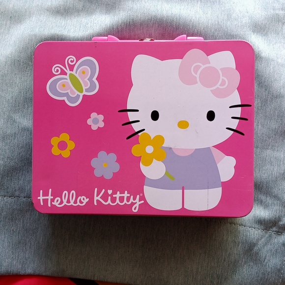 Hello Kitty Metal Tin Box - Picture 3 of 5